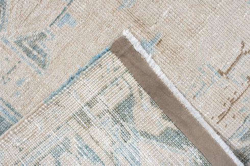 Antique Heriz Area Rug (6' x 9')
